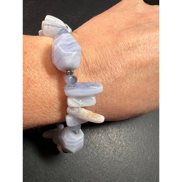 Blue Lace Agate Toggle Bracelet | Light Blue Gemstone Chip & Nugget Beads - Picture 4 of 10